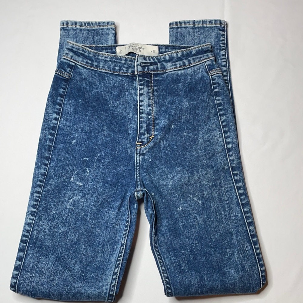 Abercrombie and Fitch high waisted jeans size 25